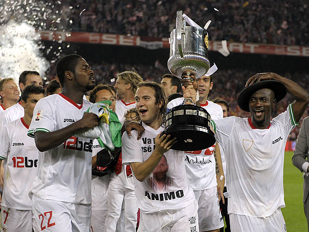 期间建立了 期间建立了